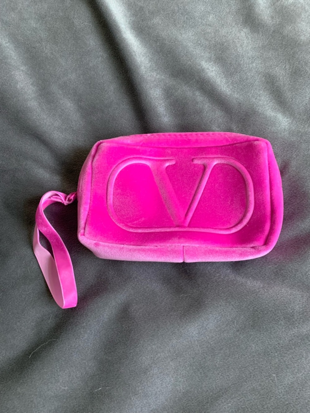 NEW Valentino Pink V logo Velvet Wristlet Cosmetic Pouch